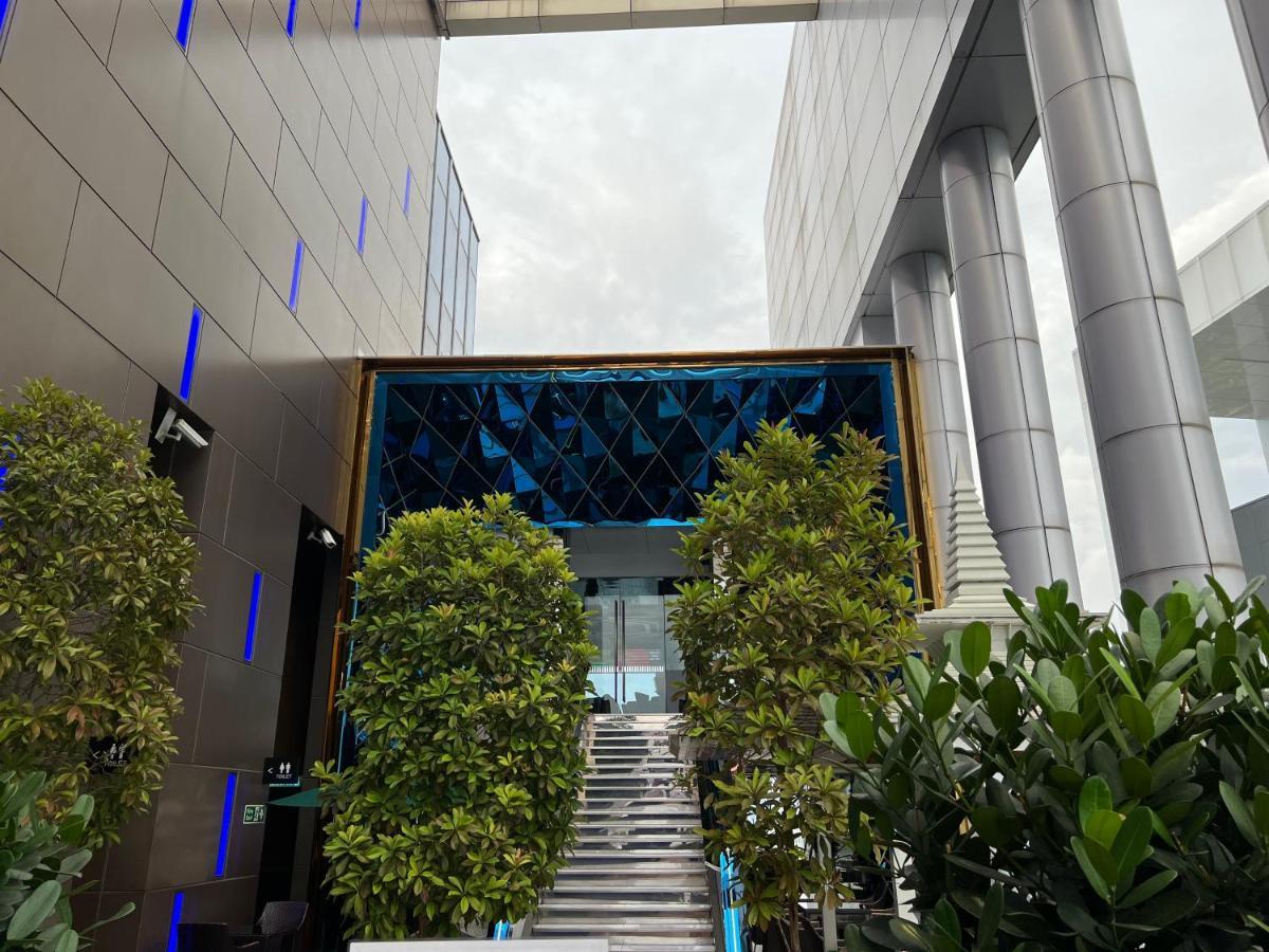 Amazing Pool By Platinum Suites Klcc Kuala Lumpur Ngoại thất bức ảnh