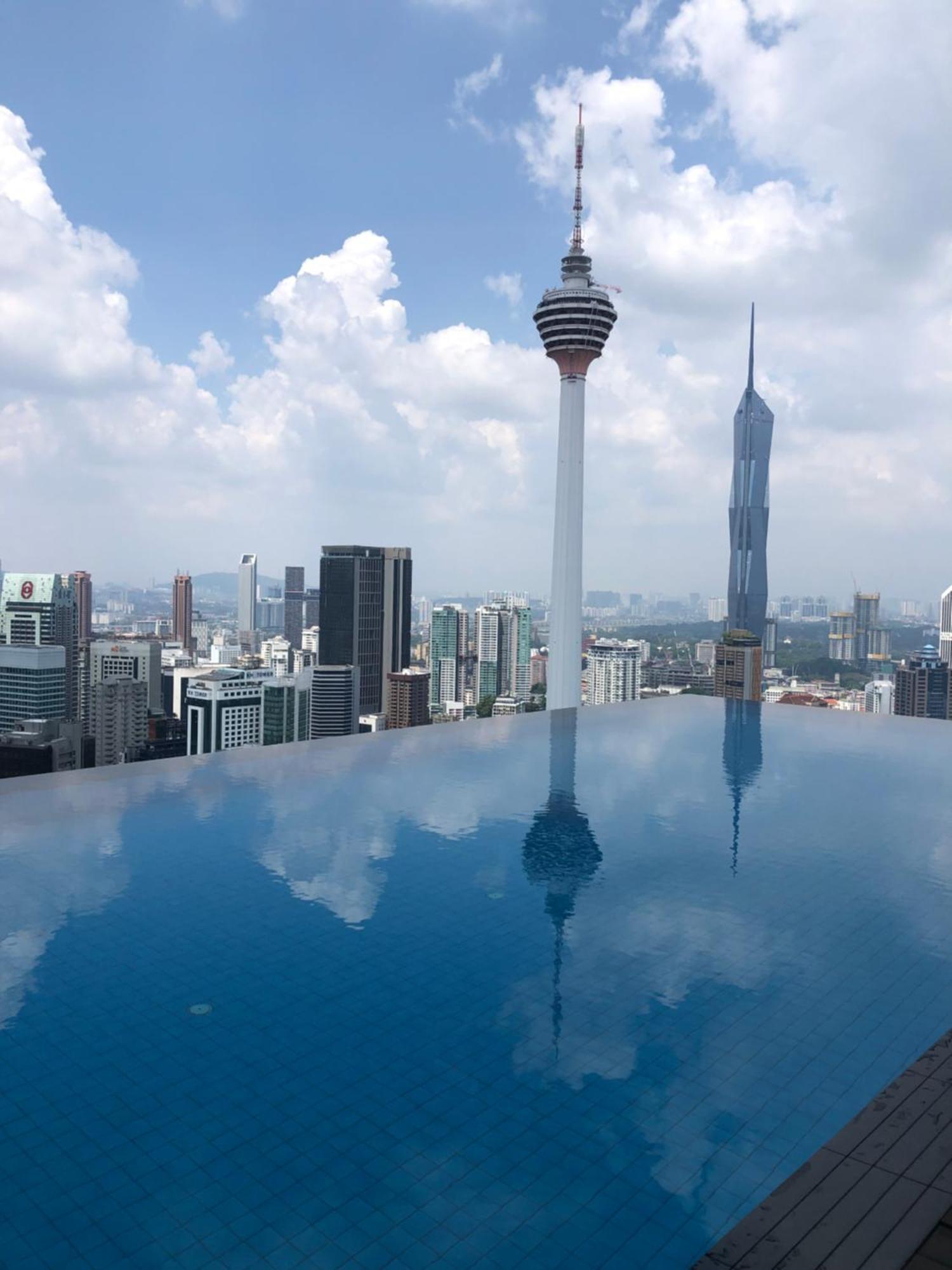 Amazing Pool By Platinum Suites Klcc Kuala Lumpur Ngoại thất bức ảnh