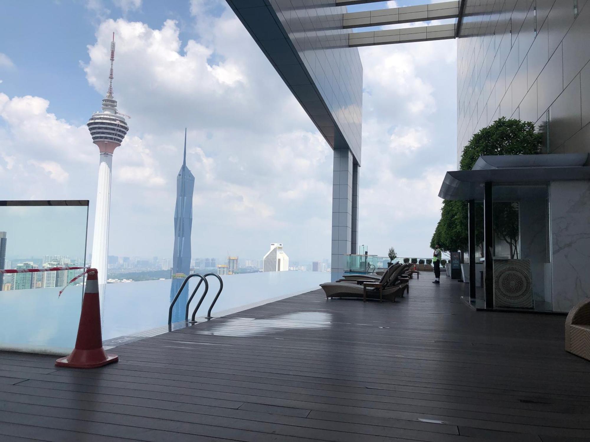 Amazing Pool By Platinum Suites Klcc Kuala Lumpur Ngoại thất bức ảnh