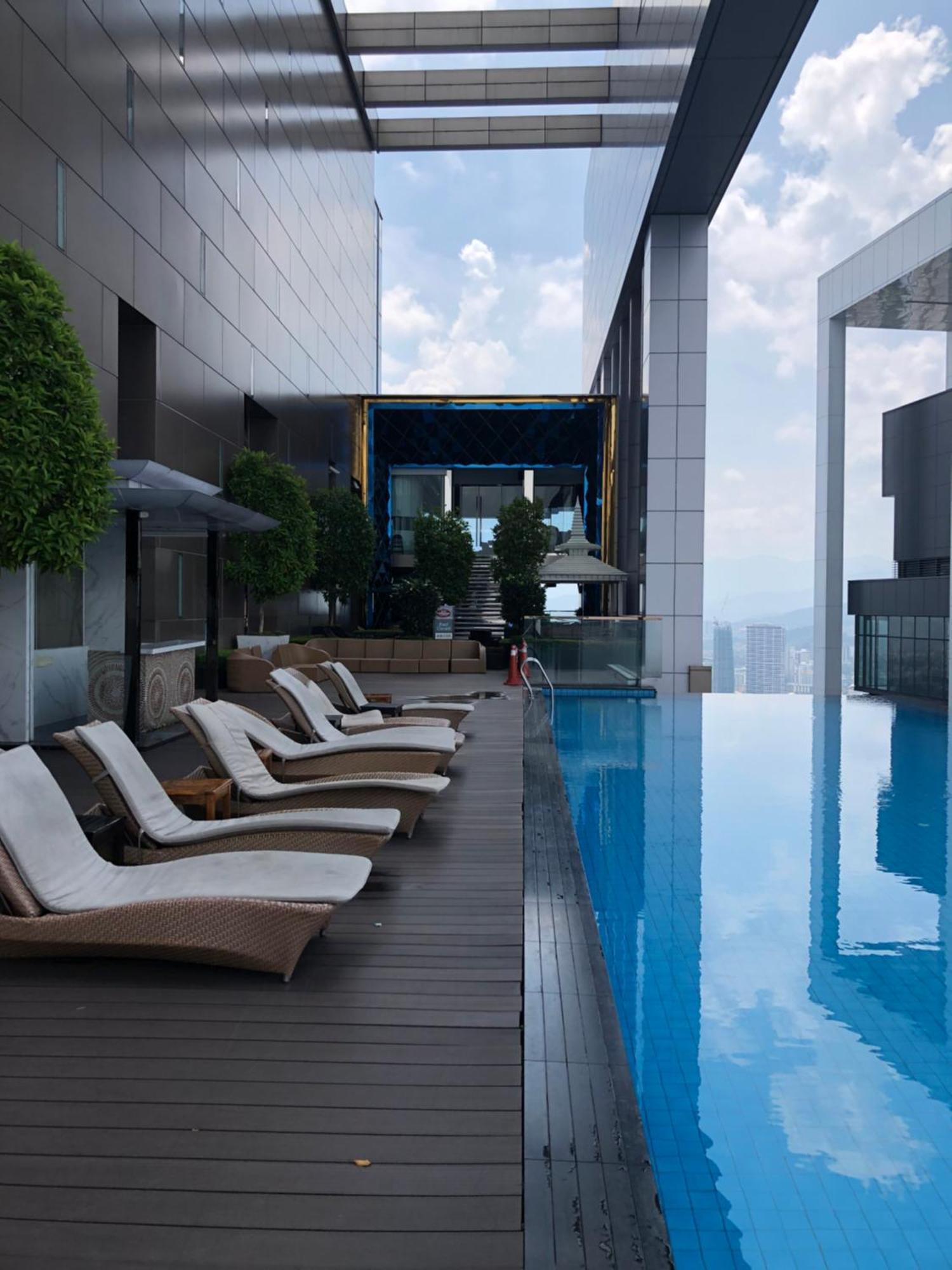 Amazing Pool By Platinum Suites Klcc Kuala Lumpur Ngoại thất bức ảnh