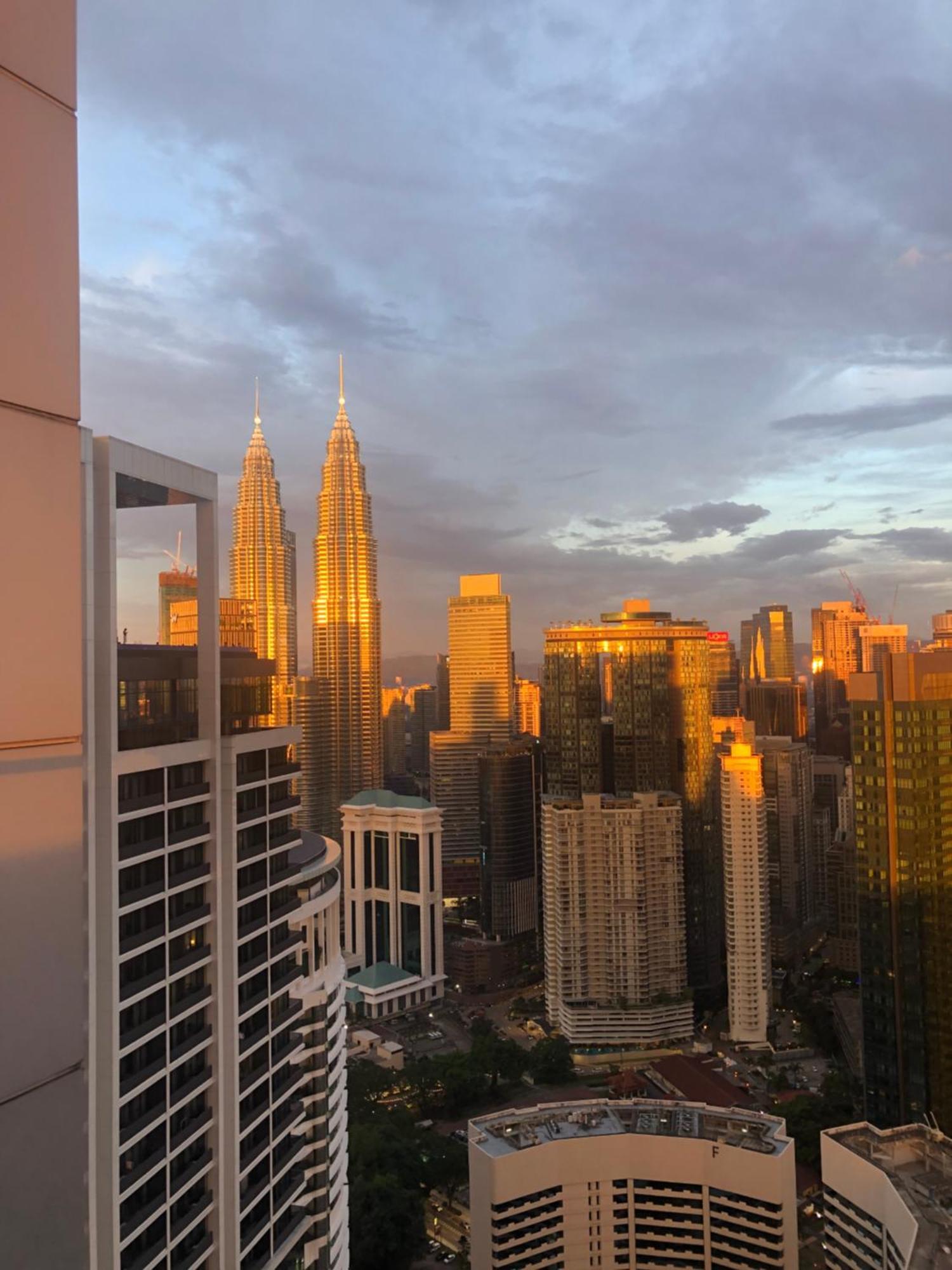 Amazing Pool By Platinum Suites Klcc Kuala Lumpur Ngoại thất bức ảnh