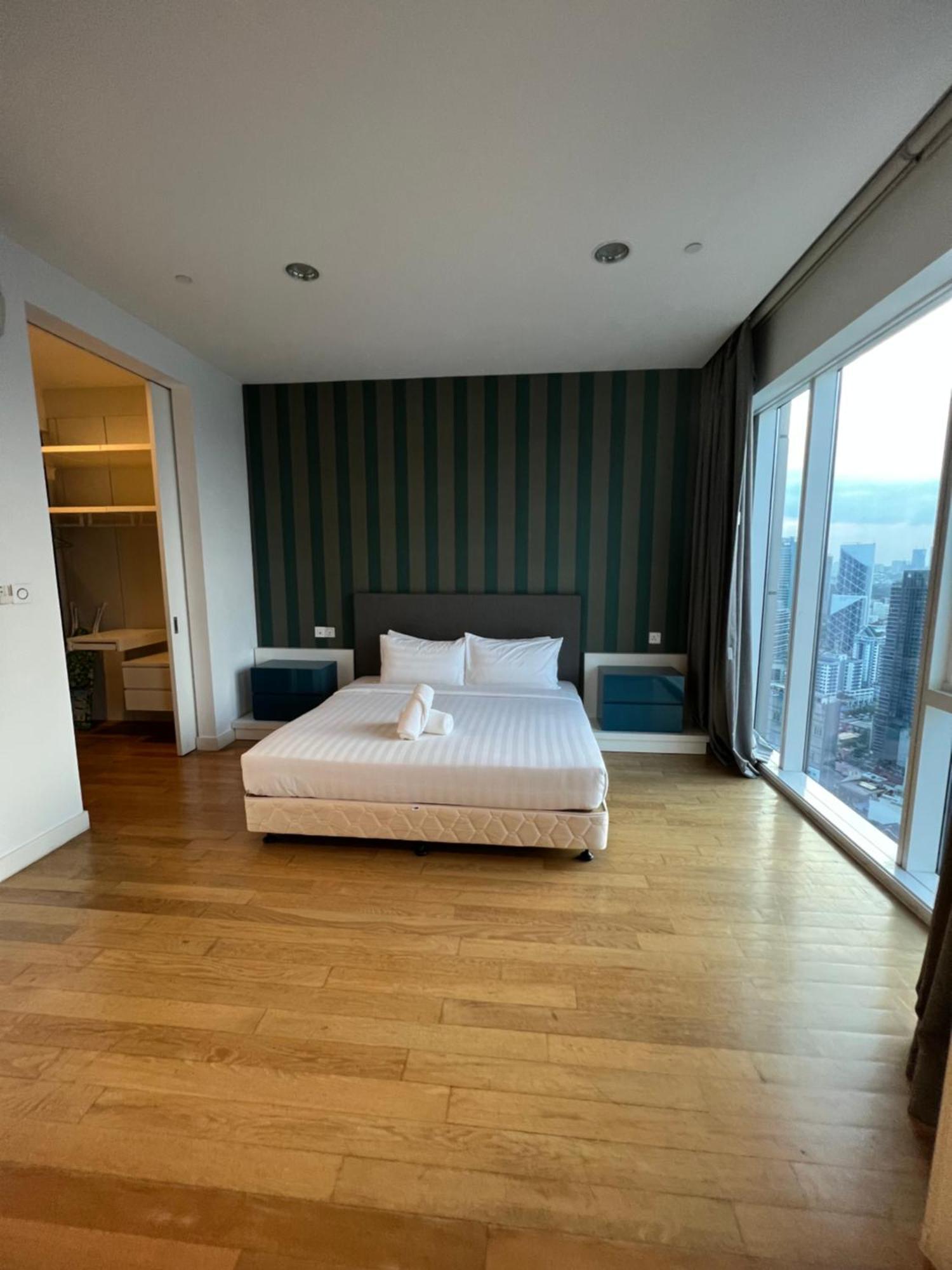 Amazing Pool By Platinum Suites Klcc Kuala Lumpur Ngoại thất bức ảnh